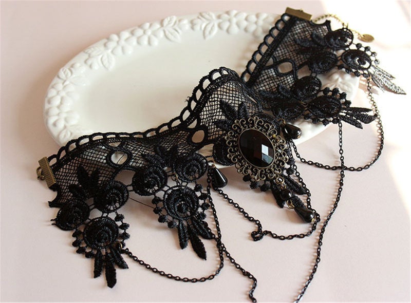 Geek-M Black Venetian Mask Masquerade Mask with Elegant Vintage Princess Lace Gothic Necklace Pack of 2 - Image 5